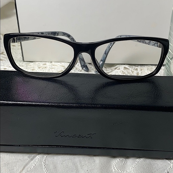 BVLGARI Accessories - 🖤BVLGARI💕glasses